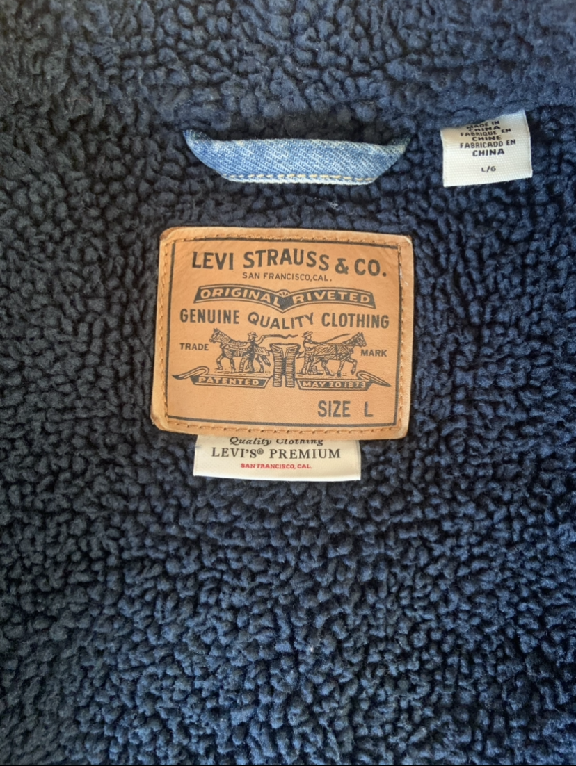 LEVI’S x JUSTIN TIMBERLAKE Sherpa Trucker Jacket